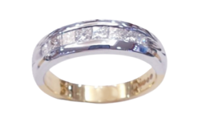 DIAMOND RING