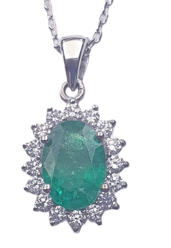 DIAMOND EMERALD NECKLACE