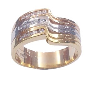 GOLD RING