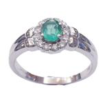 DIAMOND EMERALD RING