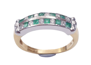 DIAMOND EMERALD RING