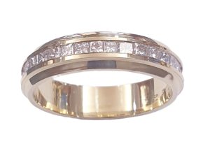 DIAMOND RING