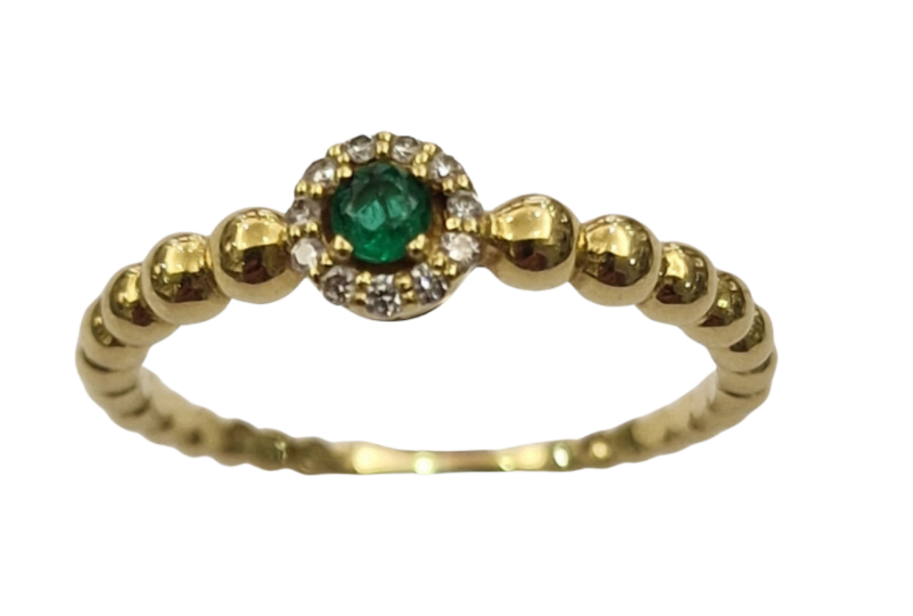 DIAMOND EMERALD RING