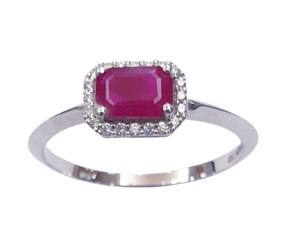 DIAMOND RUBY RING