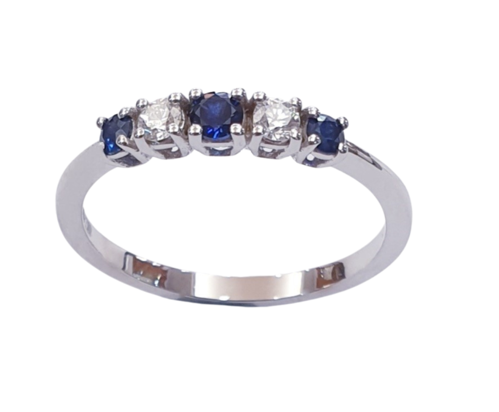 DIAMOND SAPPHIRE RING