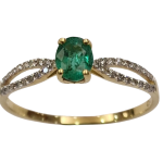 DIAMOND EMERALD RING