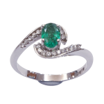 DIAMOND EMERALD RING
