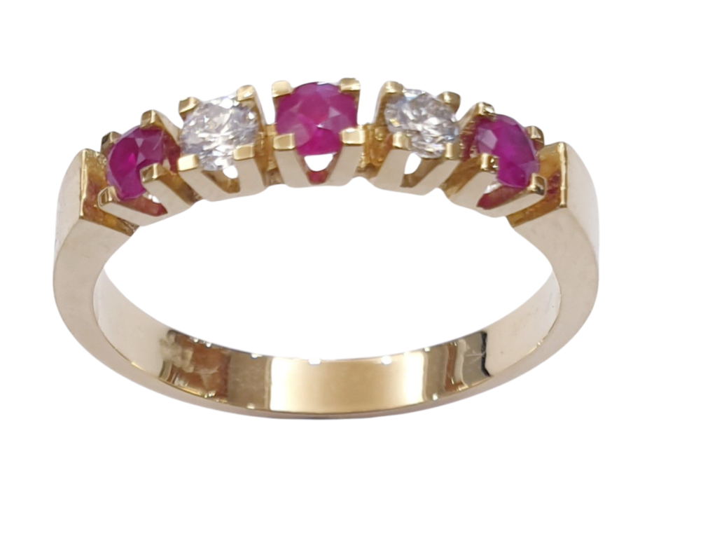 DIAMOND RUBY RING