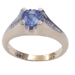 DIAMOND SAPPHIRE RING