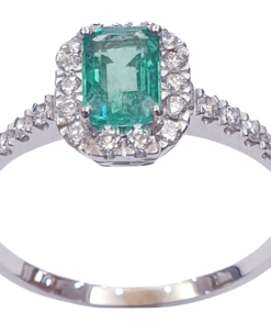 EMERALD DIAMOND RING